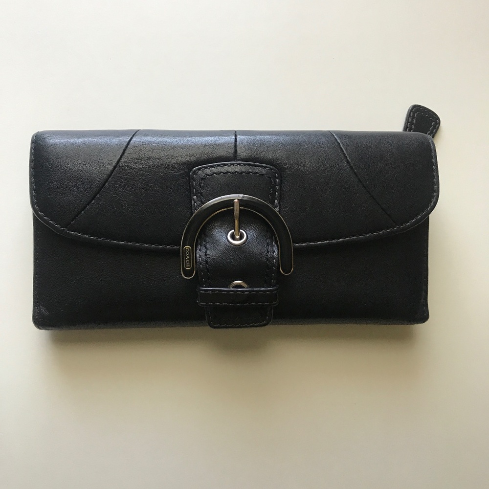 Vintage Coach Continental Wallet. Black.